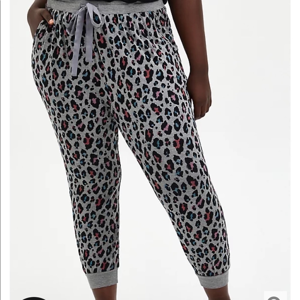 Nwt Torrid size 3 Soft leopard Sleep Set top pants - Picture 5 of 9